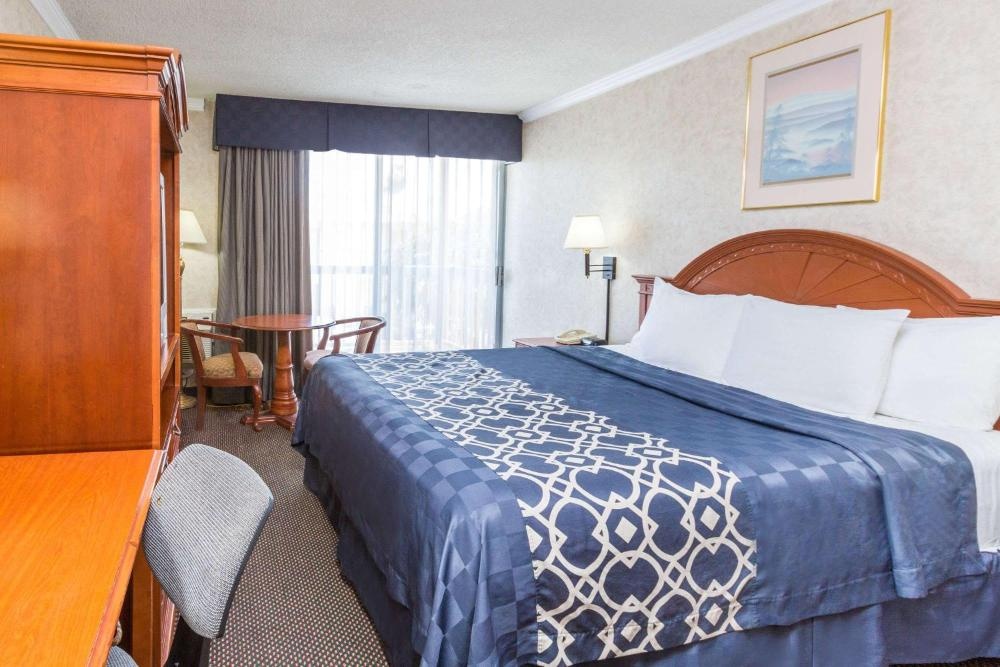 Days Inn by Wyndham Los Angeles LAX/VeniceBch/Marina DelRay